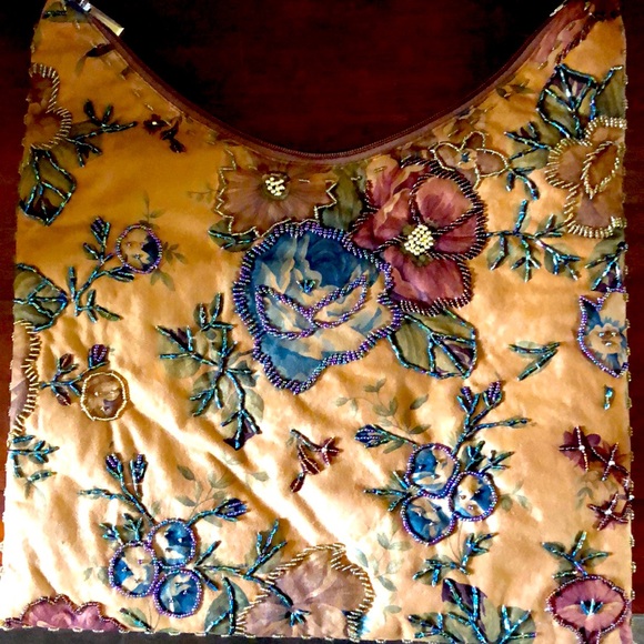 NWT artisan hand beaded bag with interchangeable dual snap long and short straps - Picture 7 of 7